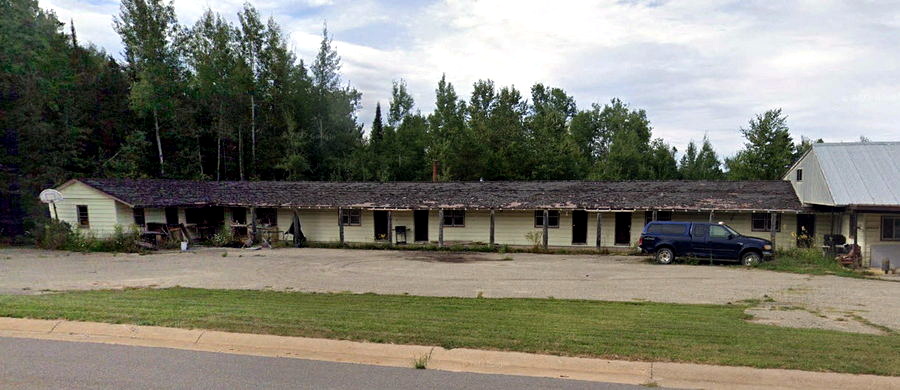 Brattains Motel on M-28 - 2022 Street View - Amazing (newer photo)